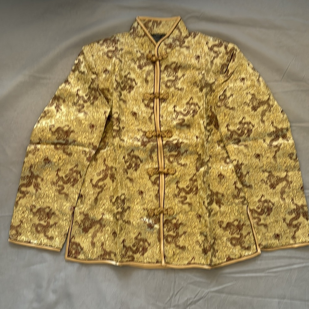 NWT Women classic embroidery jacket